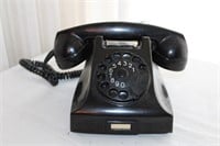 ANTIQUE BLACK BAKELITE TELEPHONE