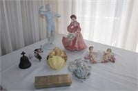 MIXED LOT OF DECORATIVE COLLECTABLES