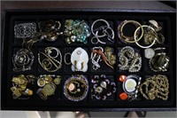 Tray assorted costume jewelry incl brooches, earr,