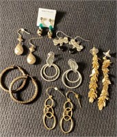 Lot of Earrings