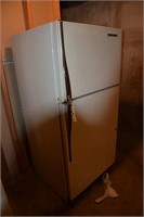 GE 2 Door Refrigerator/Freezer 17.2 cu. ft.