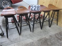 5 wood saddle stools