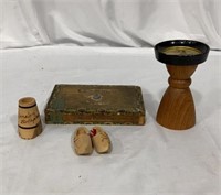 Box of wooden decorative pieces