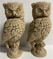2 RESIN OWLS FIGURINES