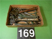 Pipe Wrenches - Crescent Wrench - Tools