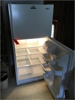 Whirlpool fridge/freezer, clean!!