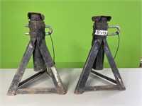 Pair of jack stands