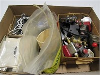 Box lot - Misc. pneumatic valves, connectors,