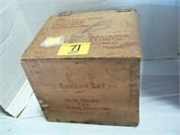 1946 MAILING BOX WITH HINGED LID