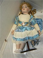 VICTORIAN TRADING COMPANY PORCELAIN DOLL
