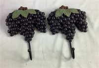 2 home Decour grape hangers