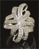 Elegant 1.00 ct Diamond Ribbon Ring