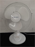 Airworks 3-Setting Rotating Electric Desk Fan
