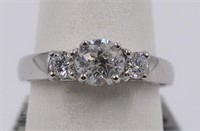 Platinum Ladies Diamond engagement style ring