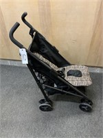 FOLDING STROLLER