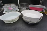 Nesting Bowls, Pyrex, & Bakeware