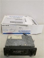 Soundtech Car Stereo in Pioneer Box - Untested