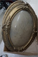 2 Oval Picture Frames