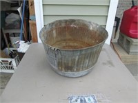 Vintage Galvanized Metal Tub