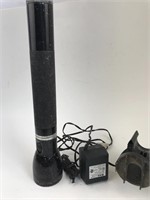 Mag lite and wall mount charger