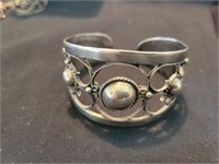 Silver cuff bracelet marked Mexico silver/31.7gr