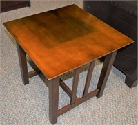 20" X 20" LAMP TABLE