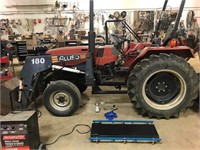 IH 245 COMPACT UTILITY TRACTOR, 3 CYL.