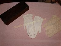 Vintage wood glove box w/gloves