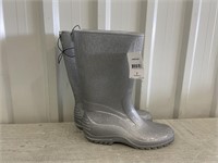 Womens Size 7 Rubber Boots