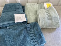 2 Bath Towels/2 Hand Towels