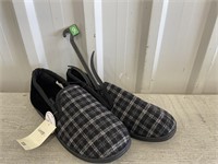Mens Slippers Size9