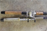 2 Fishing Rods With Level Wind Reel