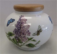 The Botanic Garden Covered Vase Jar