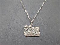 .925 Sterling Silver Mt Rushmore Pendant & Chain