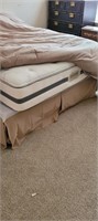 queen mattress and boxspring
