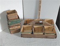 Berry Picking Tote & Baskets