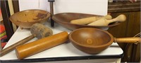 Lot of misc wood bowls, rolling pin (missing