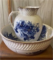 Beautiful Trent wash bowl and pitcher
