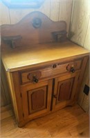 Myer and Ross washstand