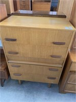MID CENTURY CHEST OF 4 DRAWERS