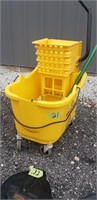 Mop bucket