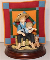 Amish Heritage figurine w box