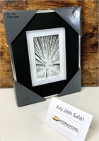 Picture Frame (holds 5" x 7" photos)