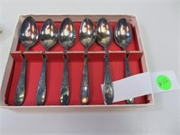 6 Vtg Rogers FiveO'Clock SilverPlate Spoons in Box