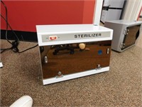 UV Sterilizer-Powers on