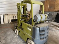 Clark Fork Lift - runs good - no brakes