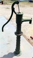 Yard Art/Hand Water Pump