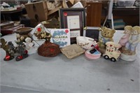 Lot of cute figurines, signs, etc.