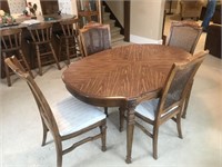 Super Nice Dining Room Table 6 Chairs-2 Leaves