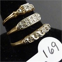 14 KT GOLD 3 RINGS 4.1 GRAMS 2 HAVE DIAMONDS